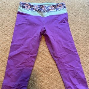Lululemon Leggings - Purple -  Size 4